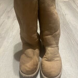 Tan ugg Leather Boots